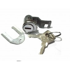 Brand New Vespa Tool Lock / Side panel Lock Chrome Vespa VNA,VNB,Sprint,VLB